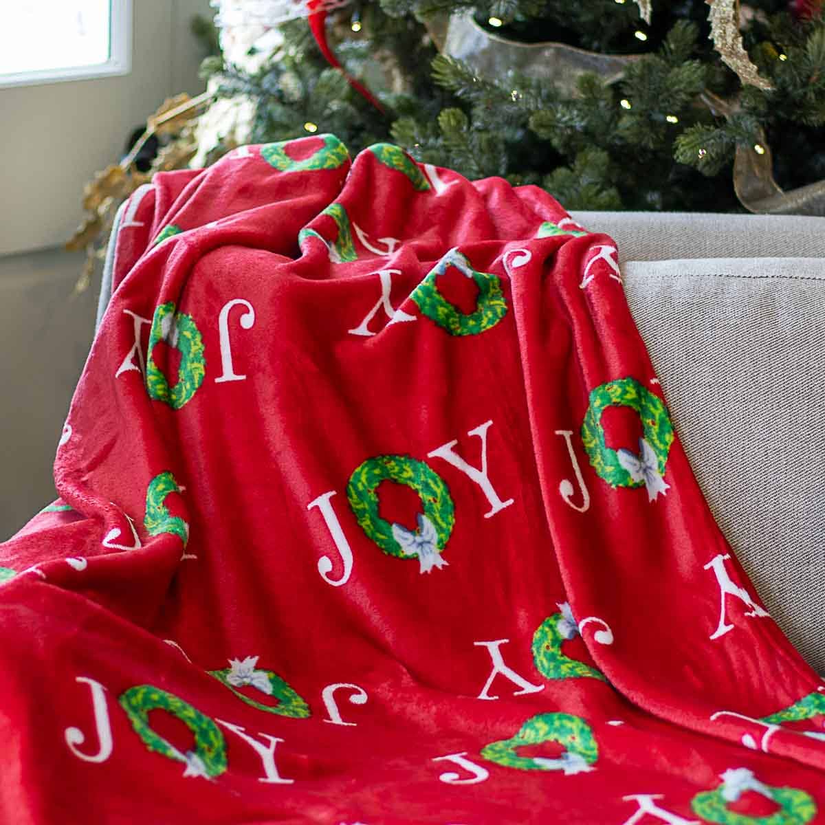 Grand Joy Wreath Throw - 50 x 60