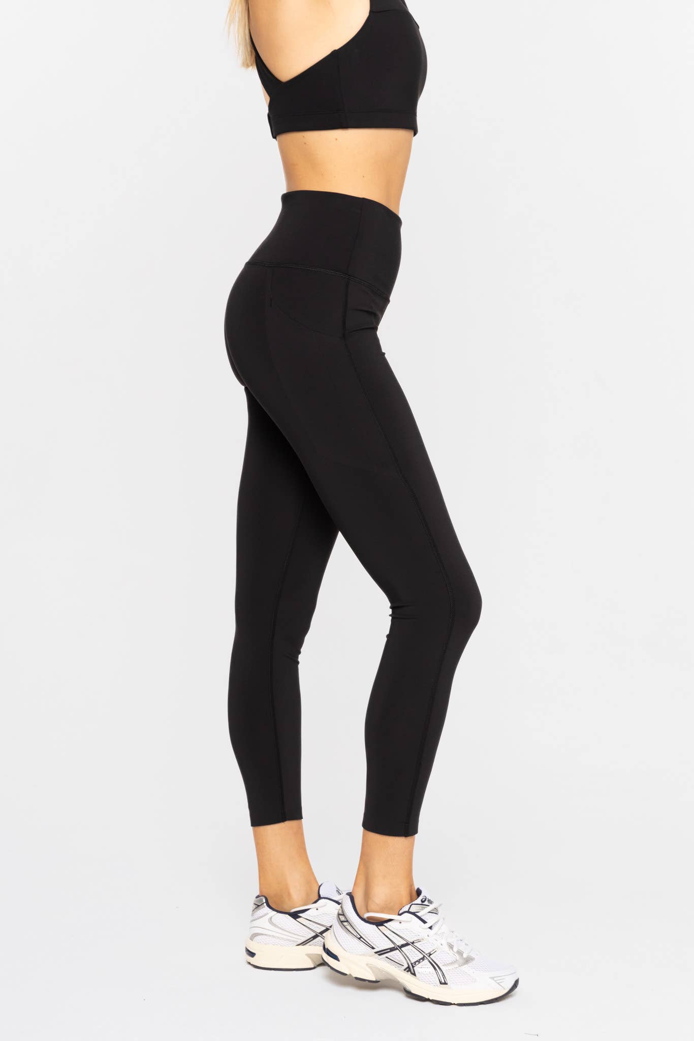 Laser-Cut and Bonded Essential Foldover Highwaist Leggings