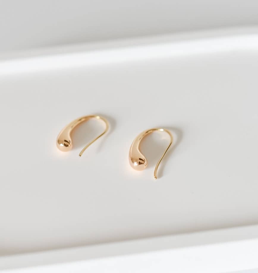 The Aspen 18k Gold Plated Teardrop Hoop Earrings