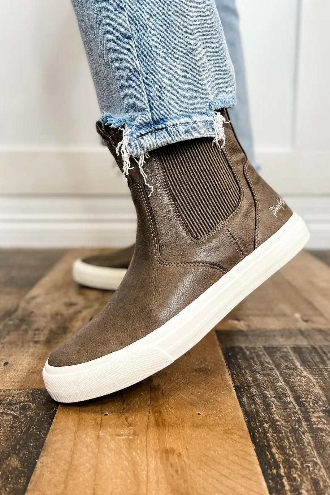 Blowfish Malibu Midnight Sneakers in Whiskey