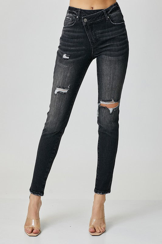 Risen High Rise Crossover Relaxed Skinny - Black