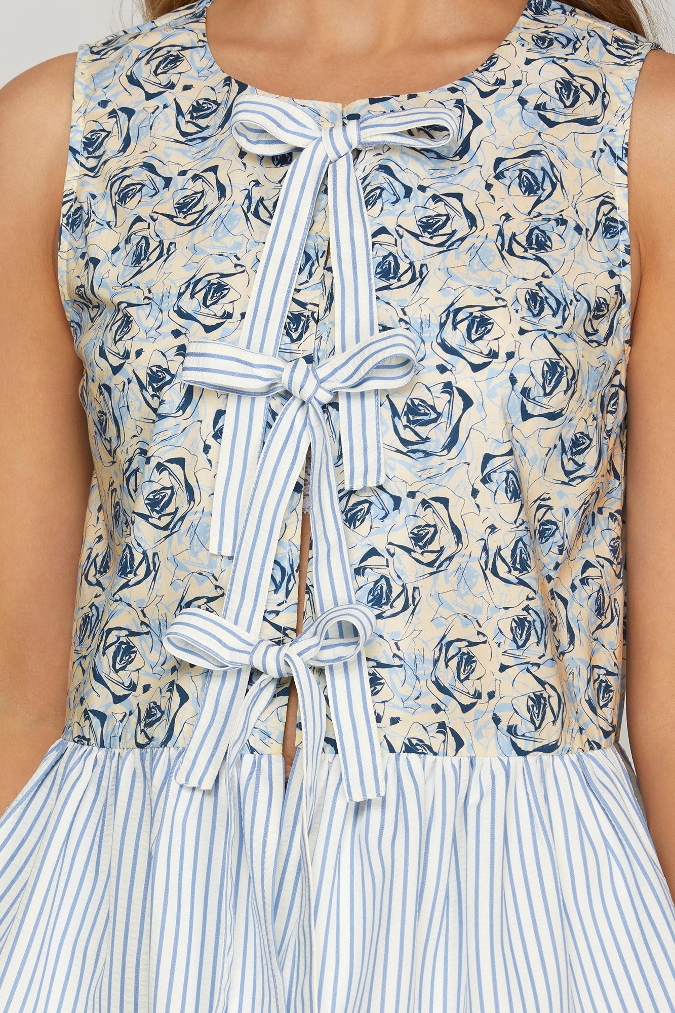 Mixed Print Sleeveless Bow Tie Top