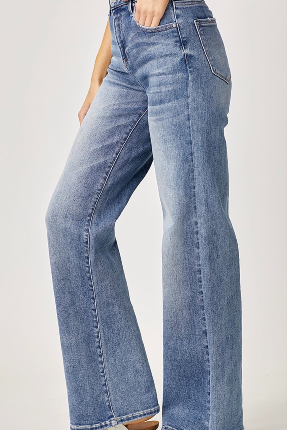 Risen Jeans Mid-Rise Wide Leg